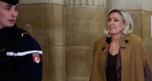 Marine Le Pen au tribunal
