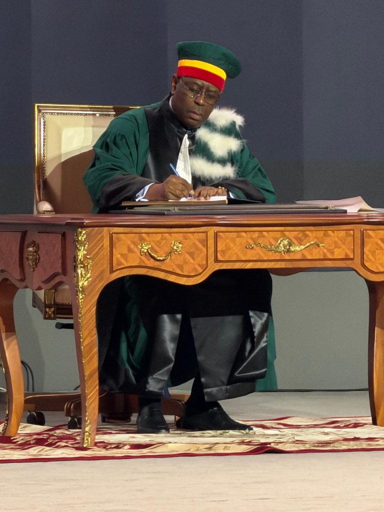 Macky-Sal-Dr-honoris-causa-768x1024.jpeg?wsr
